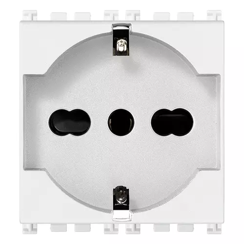 2P+E 16A universal outlet white